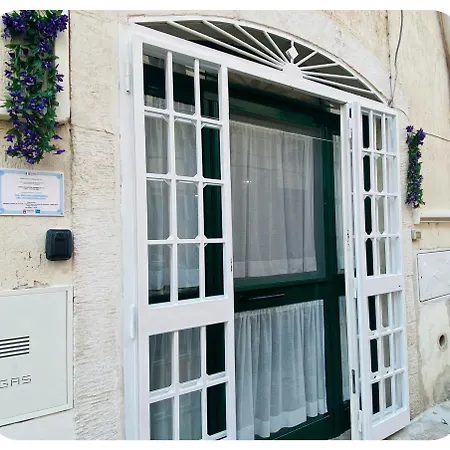 Dimora Garibaldi 115 بيت للعطل